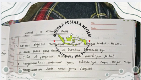 Penuh Warna Ceria Lucu Presentasi Tugas Kelompok - Presentasi